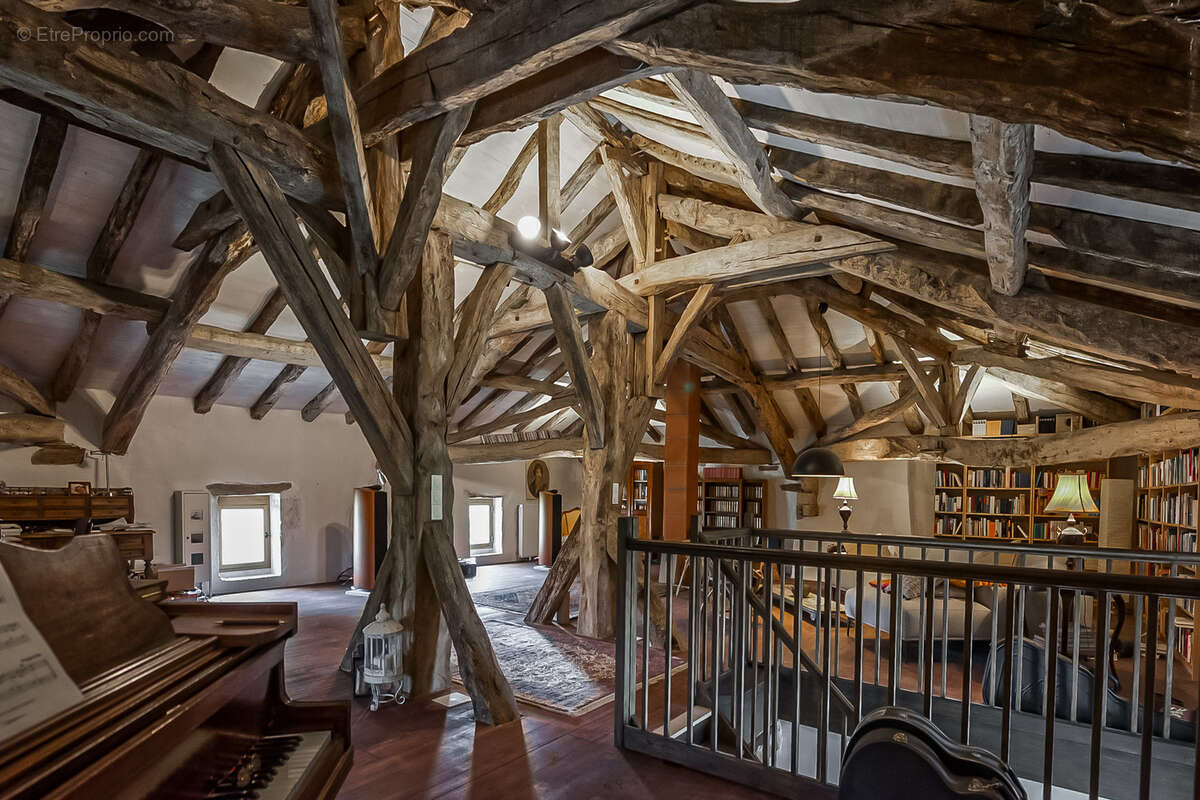 Maison à BRASSAC