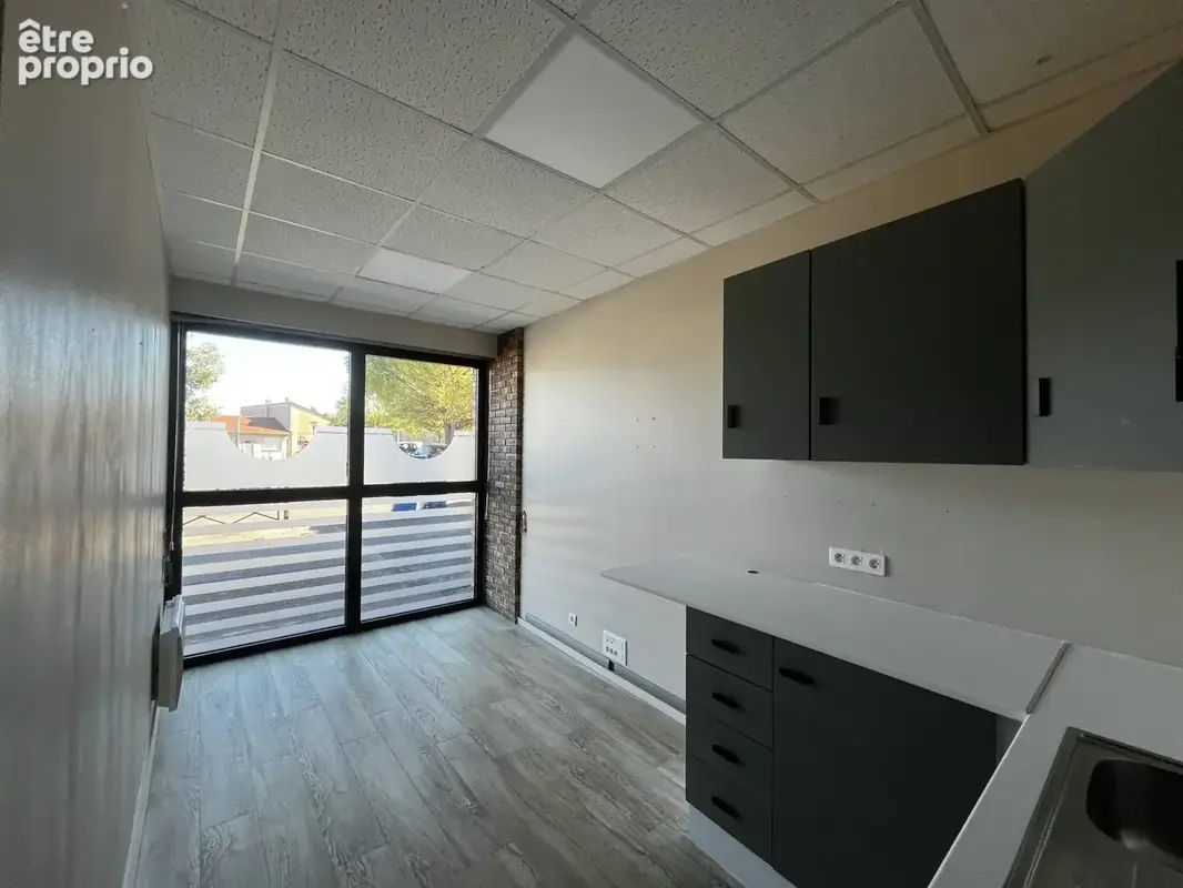 Commerce 76 m² à vendre à Couzeix (87270) - photo 3