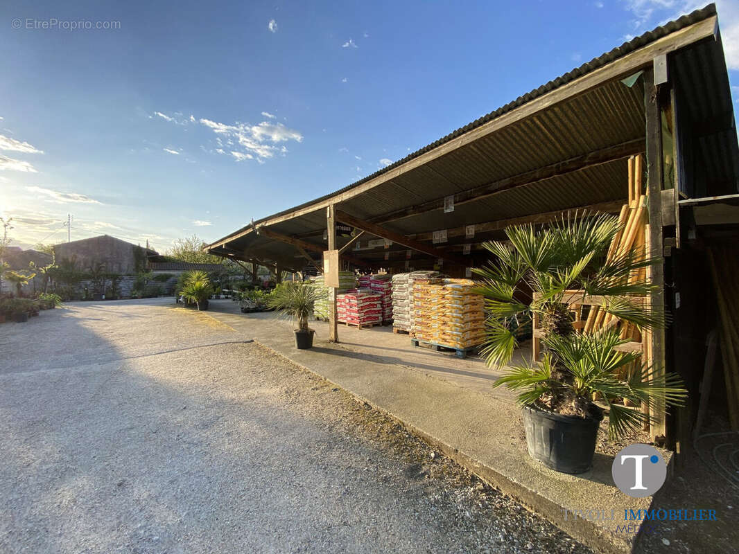 Commerce à LESPARRE-MEDOC