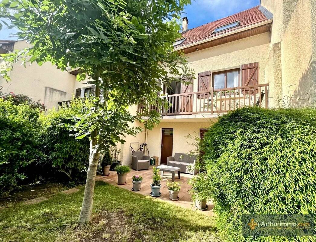 Maison à LIVRY-GARGAN