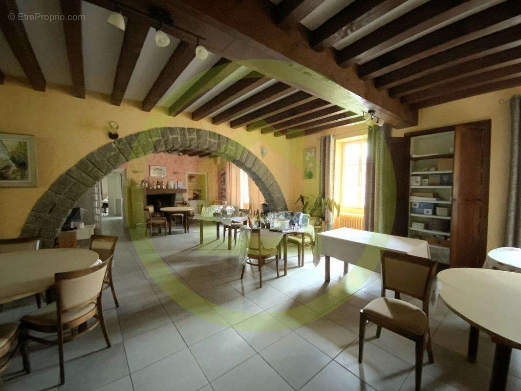 Maison à NOUZERINES