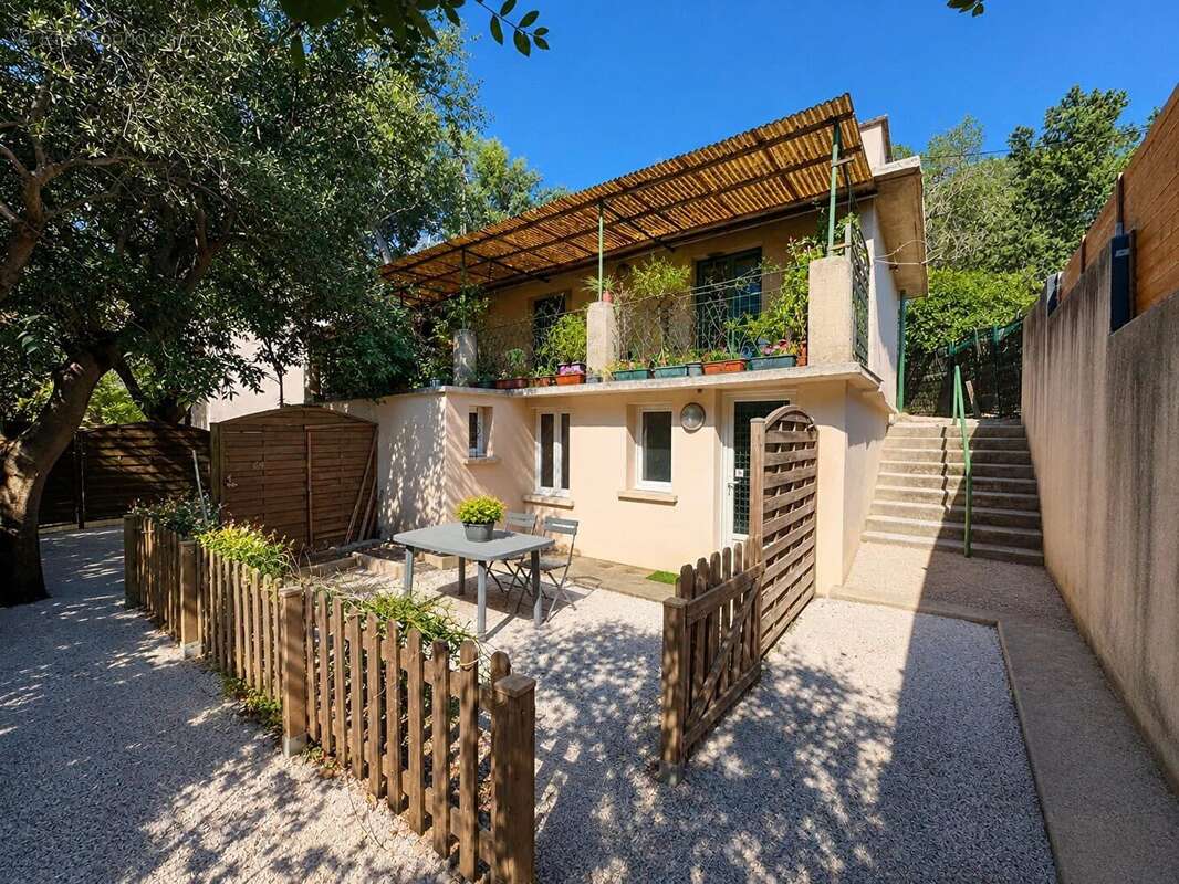 À vendre villeneuve les avignon, immeuble 3 lots, exterieur, parking - photo 2