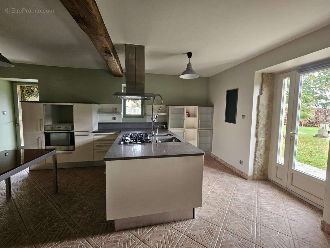 Maison à ROUSSILLON