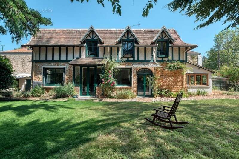 Maison à vendre 7 pièces ORSAY (91), centre-ville, 5 chambres, charme et authenticité, magnifique jardin - photo 2