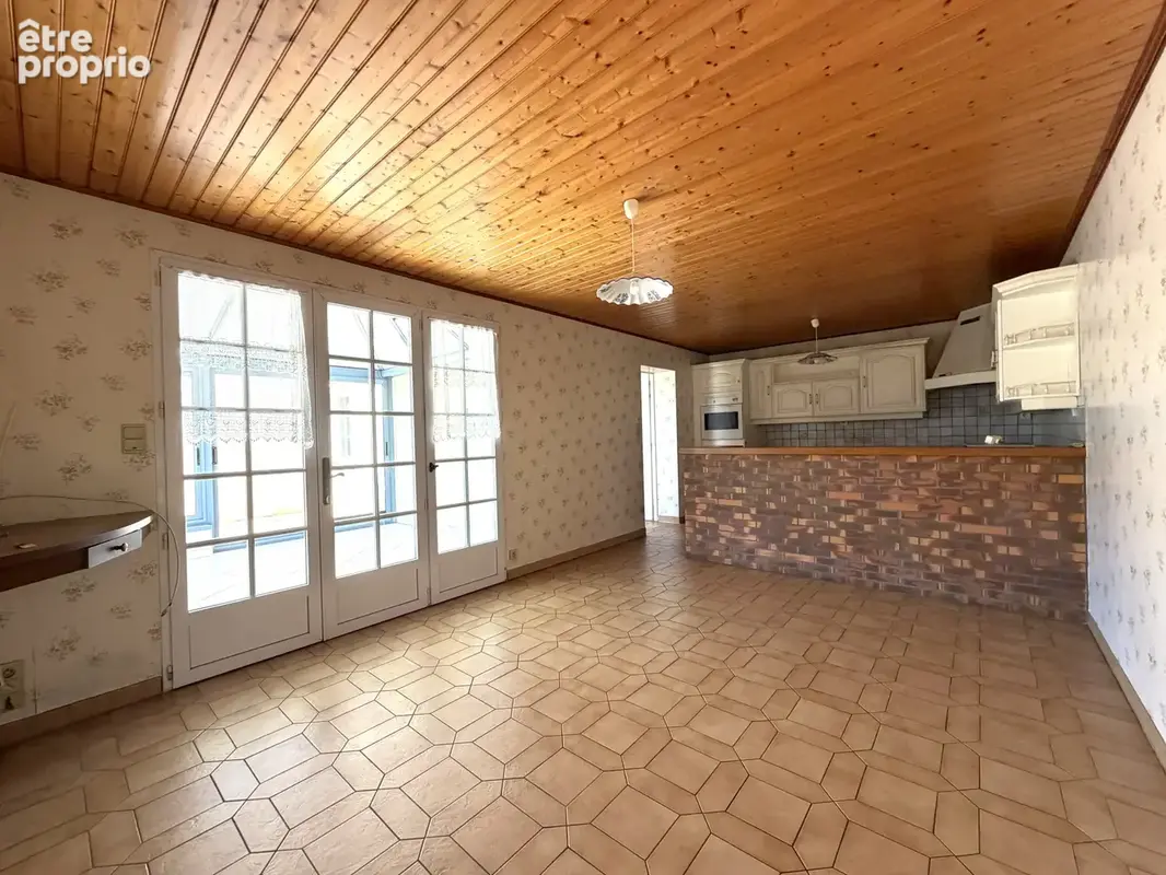 Entre AIZENAY et CHALLANS, à proximité du lac de Maché, agréable maison de pl-pied sur 1 038 m2 de terrain - photo 8