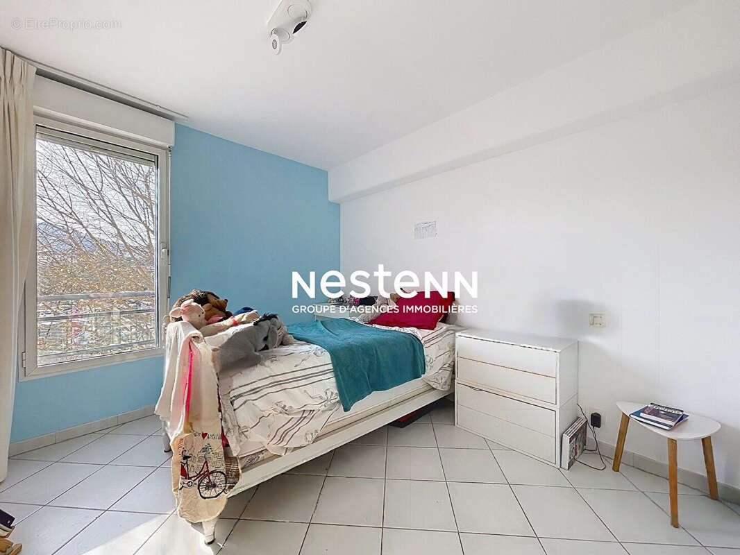 Appartement à VALLAURIS