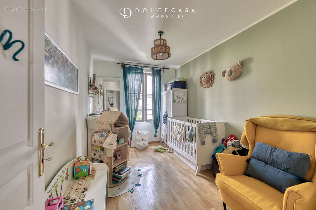 Appartement à LE PERREUX-SUR-MARNE