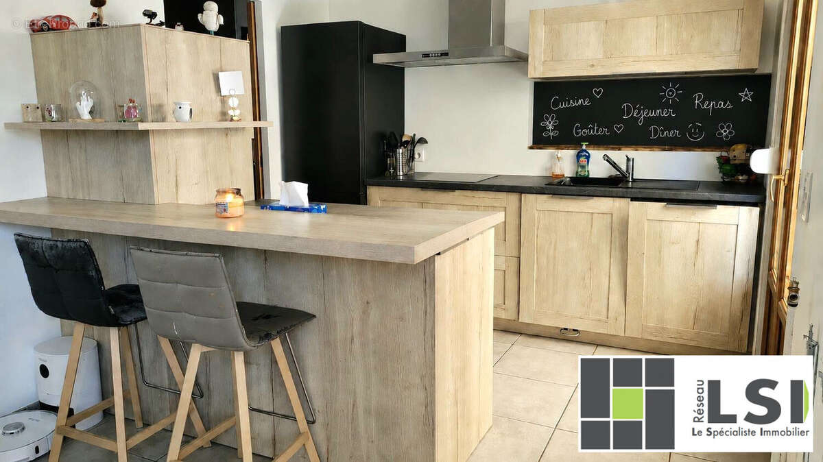 Maison 144 m² à Ferriere-La-Grande  - photo 8