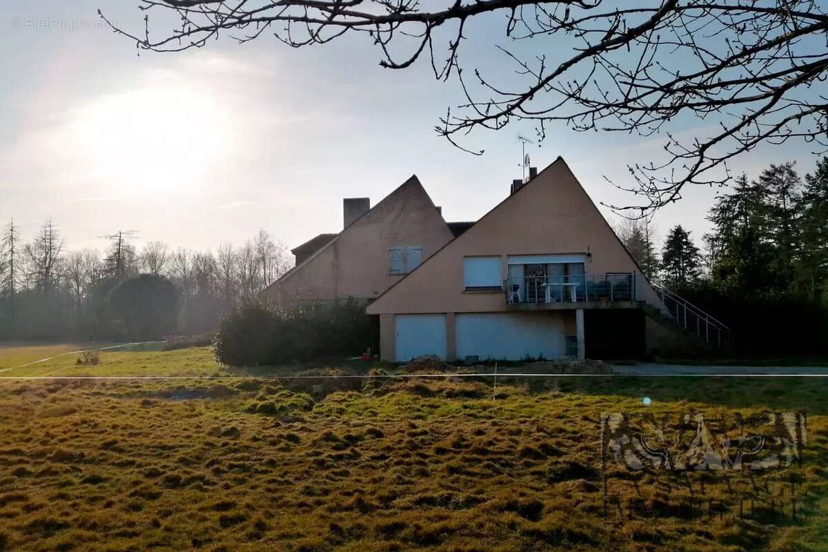 Maison à GRETZ-ARMAINVILLIERS