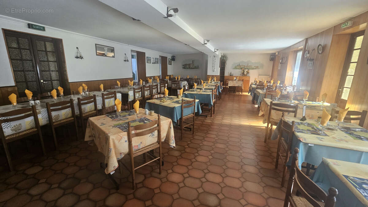 Commerce à CHAMPSAC