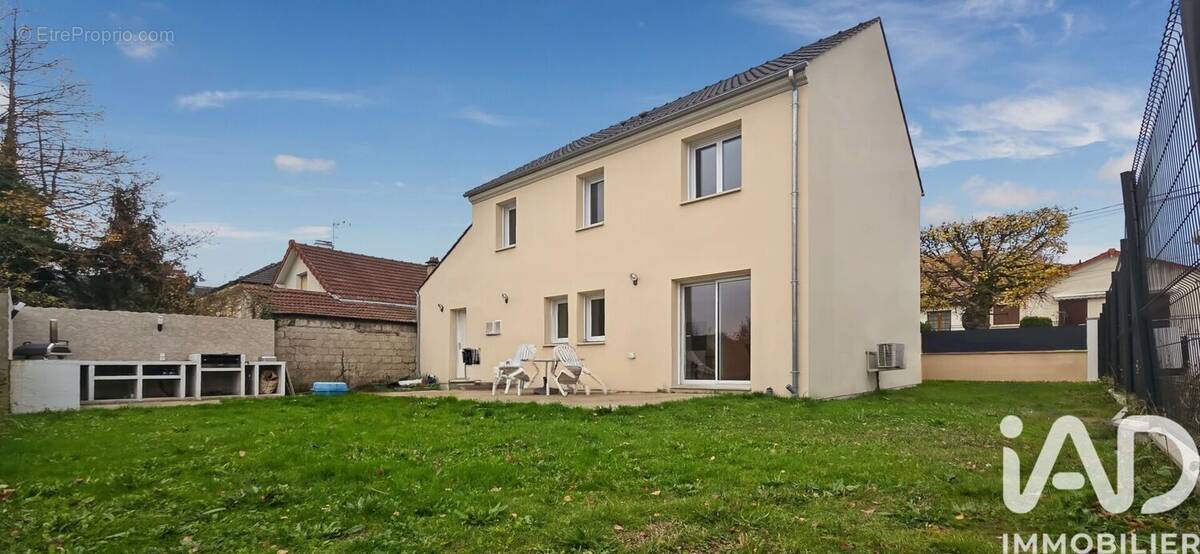 Photo 1 - Maison à NOISY-LE-GRAND