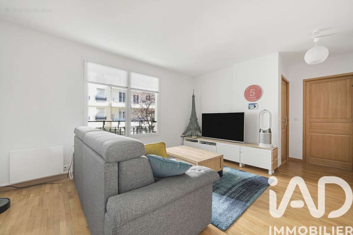 Photo 3 - Appartement à PARIS-19E