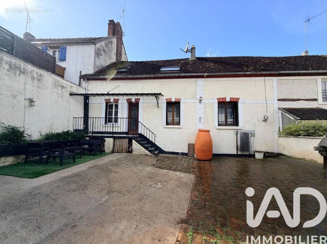 Photo 1 - Maison à SAINTE-COLOMBE