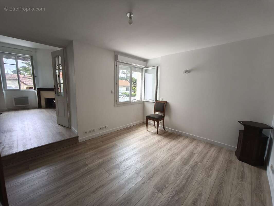 Maison 105 m² à Saint-Michel-Chef-Chef  - photo 4