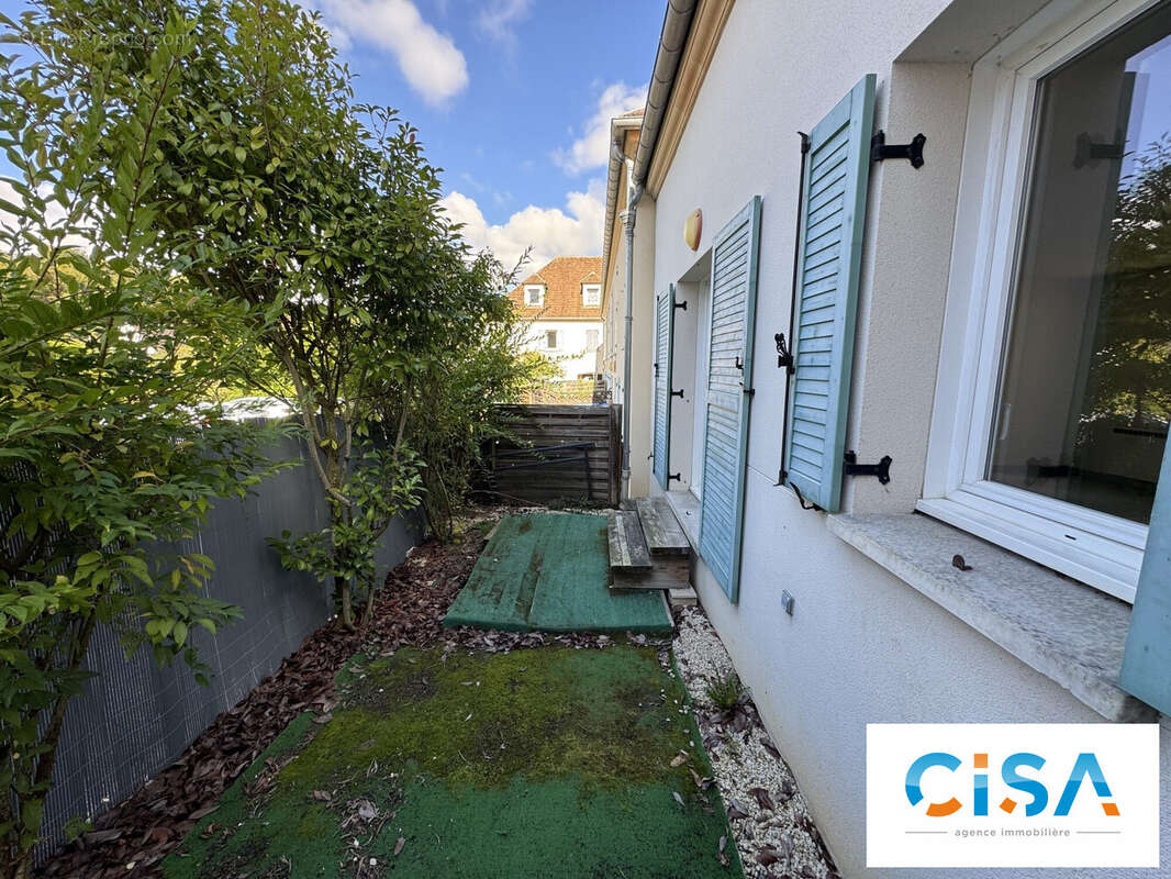 Appartement à VERNEUIL-EN-HALATTE