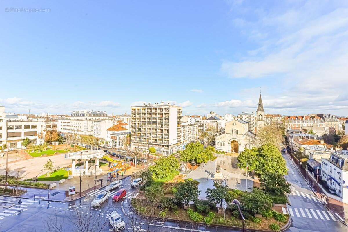 Appartement à CHARENTON-LE-PONT