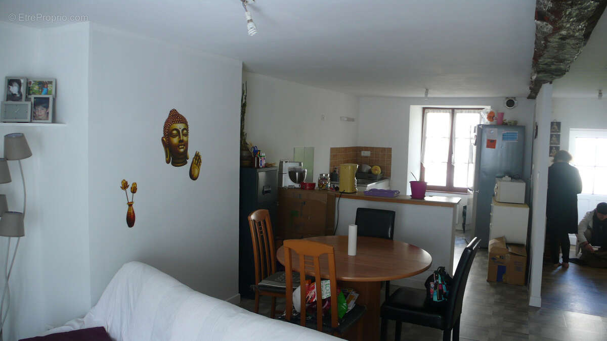 Maison à LINARDS