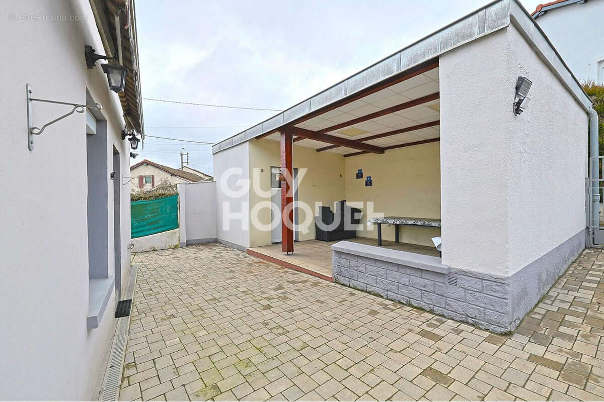 Maison à NEUVES-MAISONS