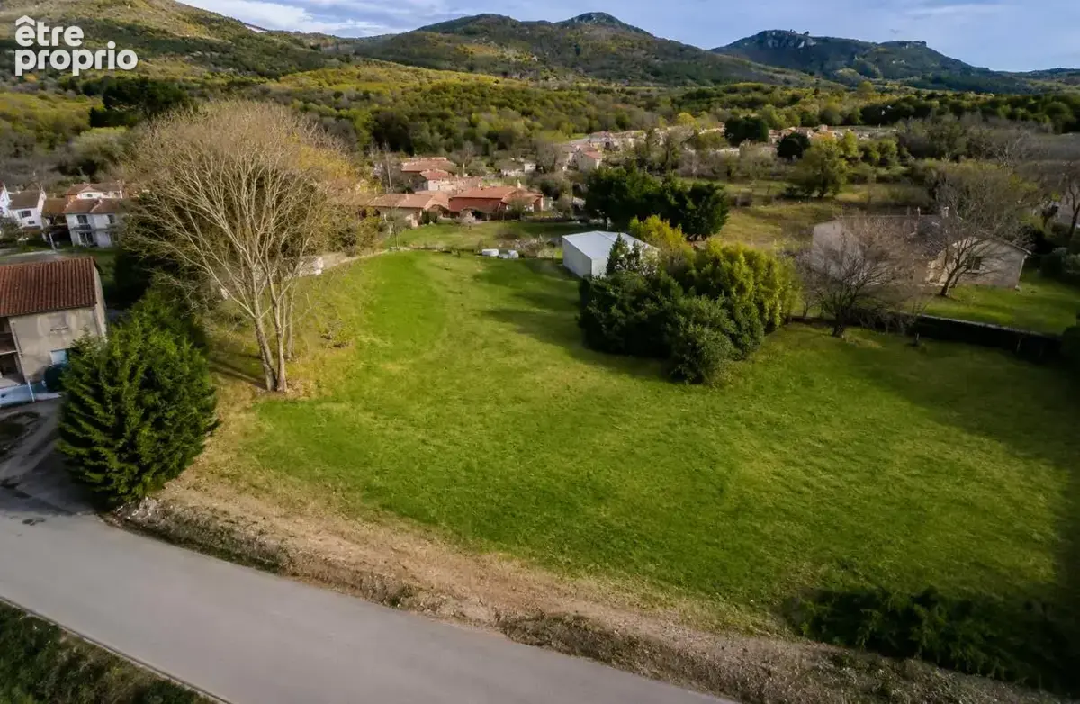 Terrain à SAINT-JEAN-DE-LA-BLAQUIERE