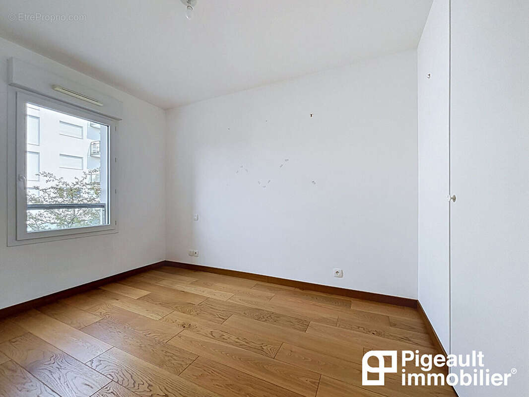 Maison - Appartement T4 en copropriété à vendre - Rennes - Quartier Lorient Saint-Brieuc - Double garage - Terrasse - photo 9