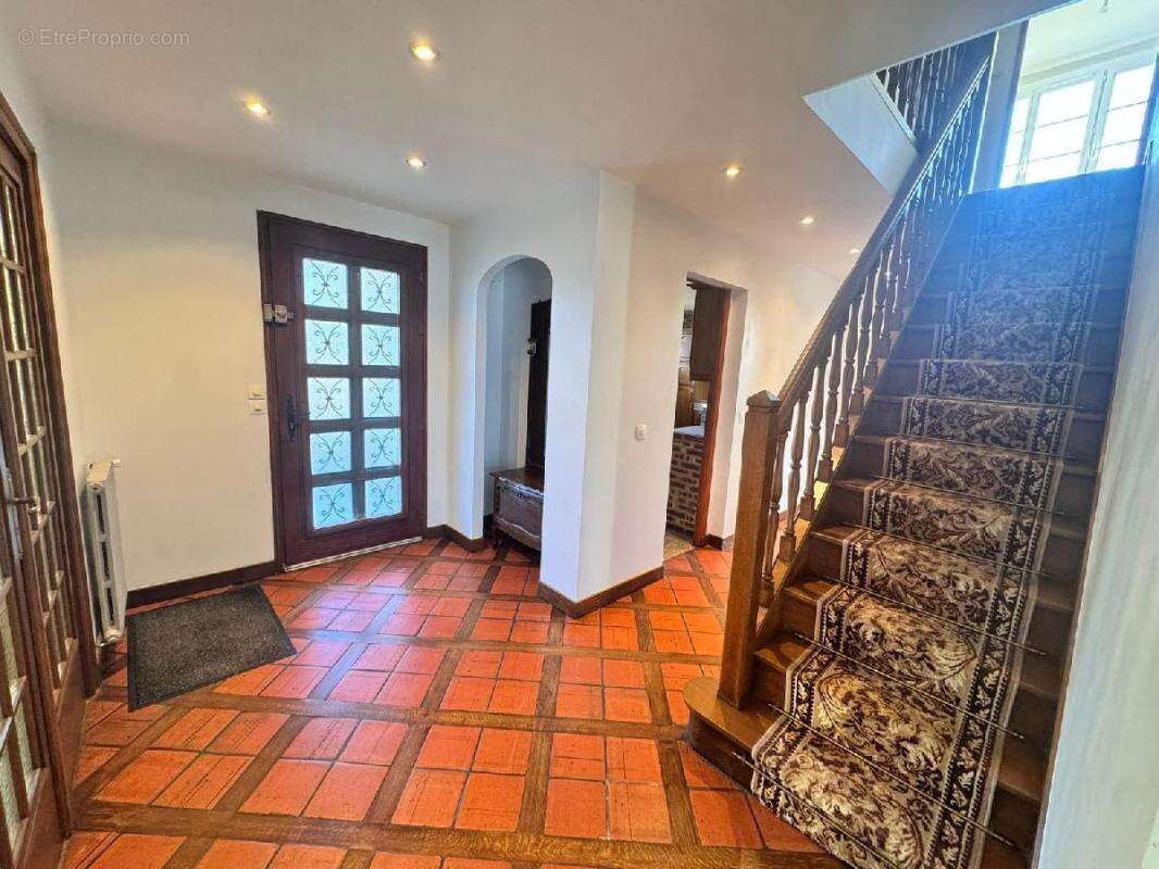 Maison à ROZIERES-SUR-CRISE