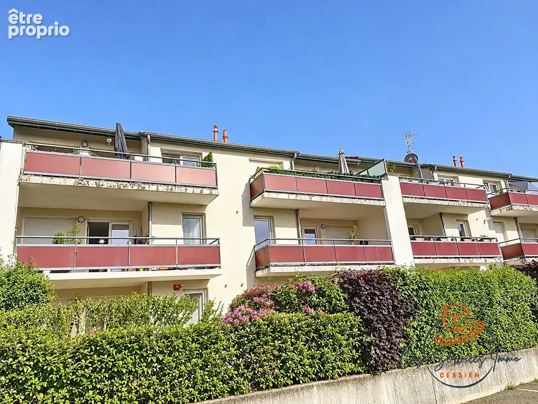 Appartement à SAINT-GENIS-POUILLY
