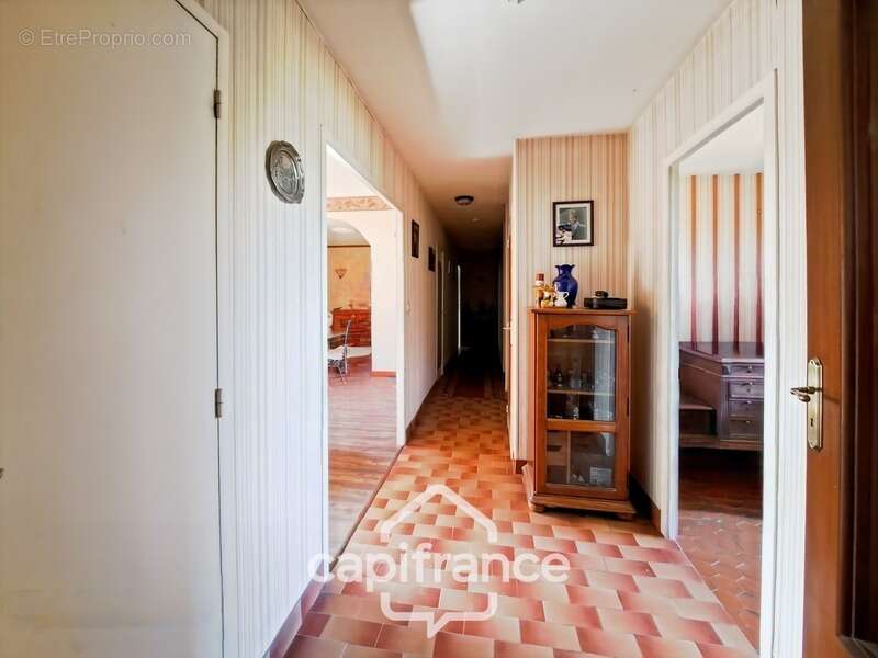 Maison avec sous sol total 6 pièces LE CHATELET (18) - photo 14