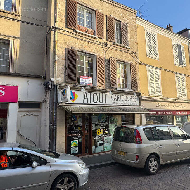 Maison à ETAMPES