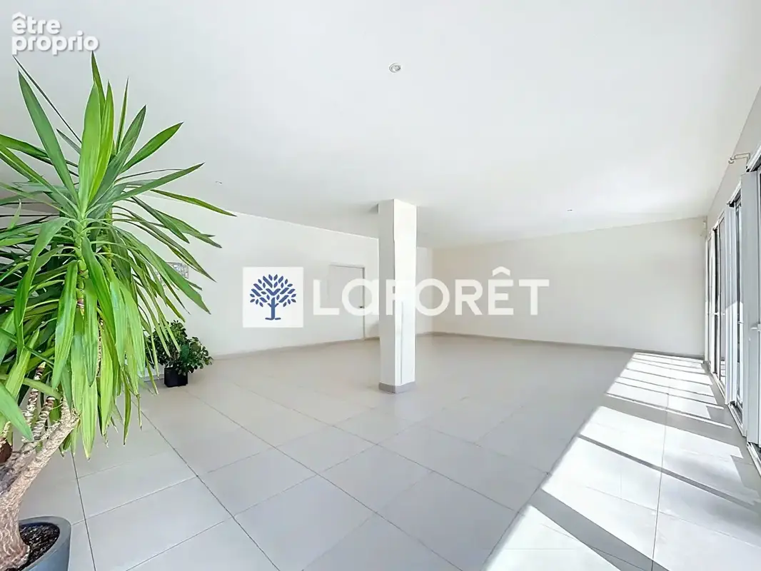 Feucherolles - propriété d'exception avec dépendance et piscine - photo 8