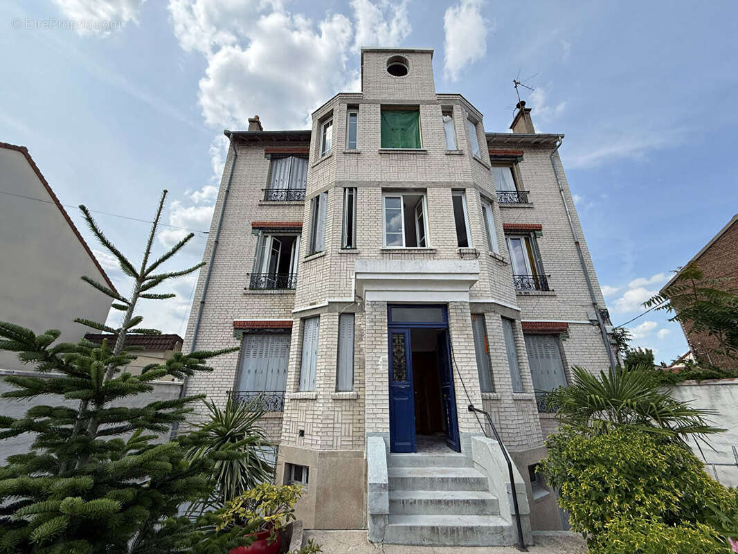 Appartement à COLOMBES