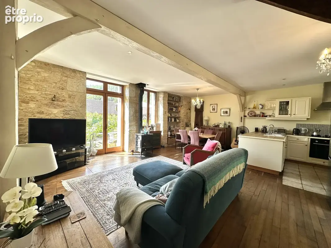 Charmante maison en pierre dans un village de caractère - photo 3