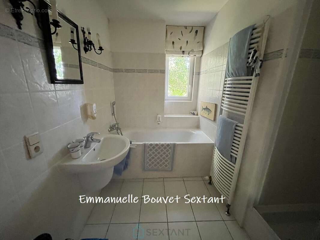 Grande longère du 19ème rénovée, 320 m², gîte et chambres d'hôtes, terrain de 1,5 ha, 5 min des commodités - photo 17