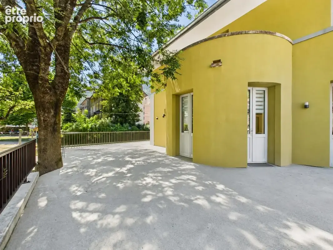 Maison 10 pièces 240 m² à vendre à Moutiers (73600) - photo 4