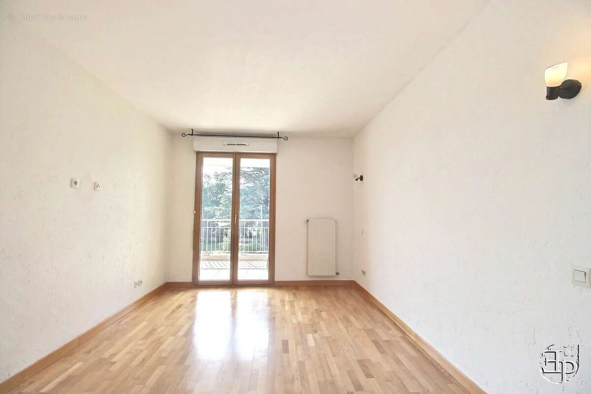 Appartement à SAINT-JULIEN-EN-GENEVOIS