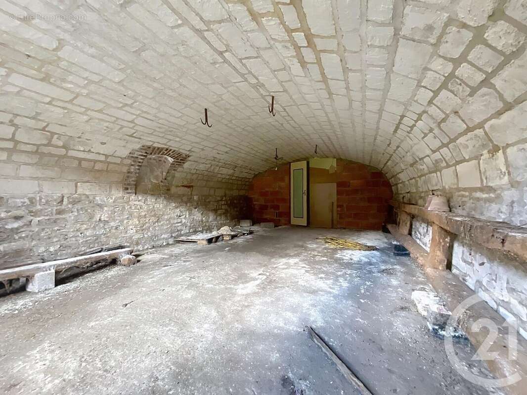 Maison à LAINES-AUX-BOIS