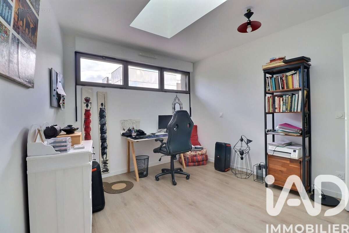 Appartement 110 m² à Talence  - photo 7