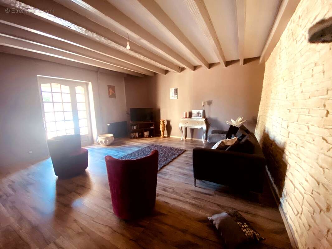 Maison à vendre 4 pièces SAINT DESERT (71) - photo 3