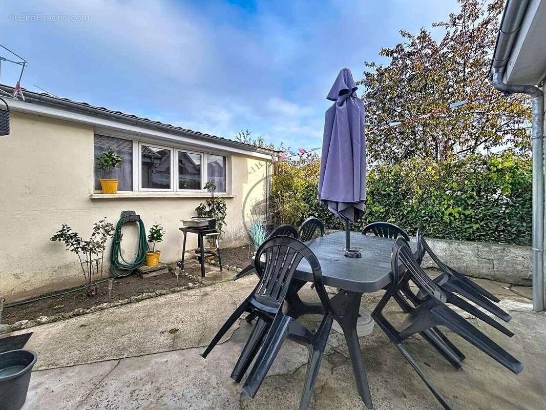 Maison à SAINT-QUENTIN