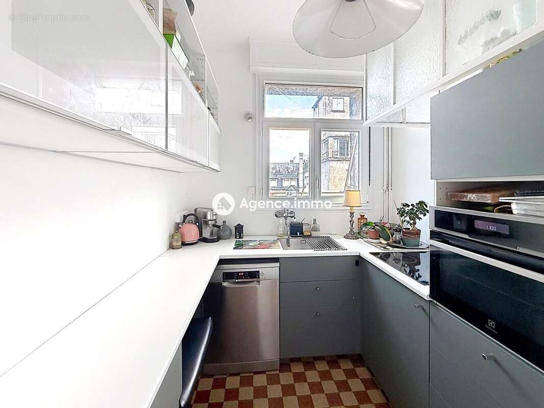 Appartement 68 m² à Tours  - photo 3