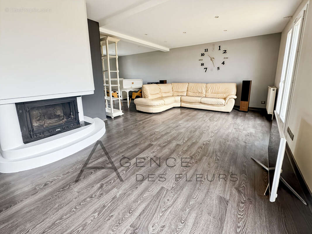 Maison à TOURVILLE-LA-RIVIERE