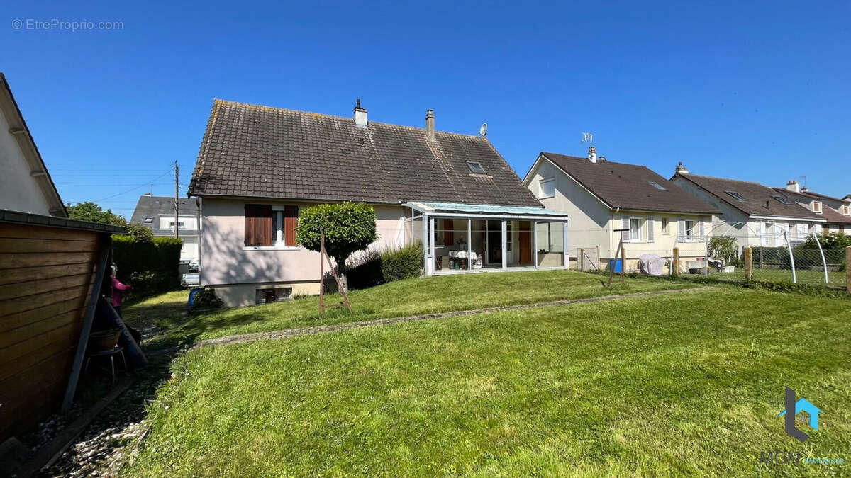 Maison à Illiers-Combray - photo 2