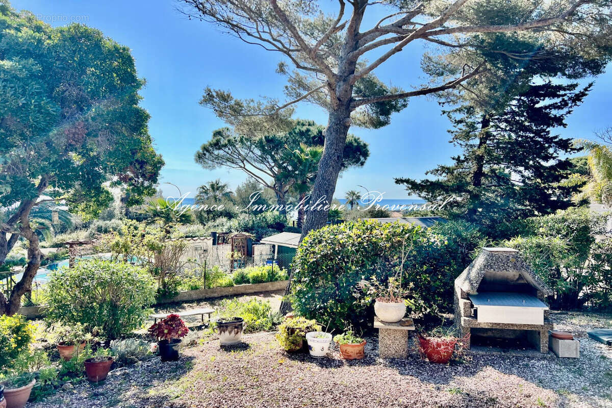 Maison à LES ISSAMBRES