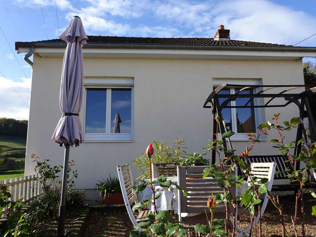 Maison à GUEUGNON