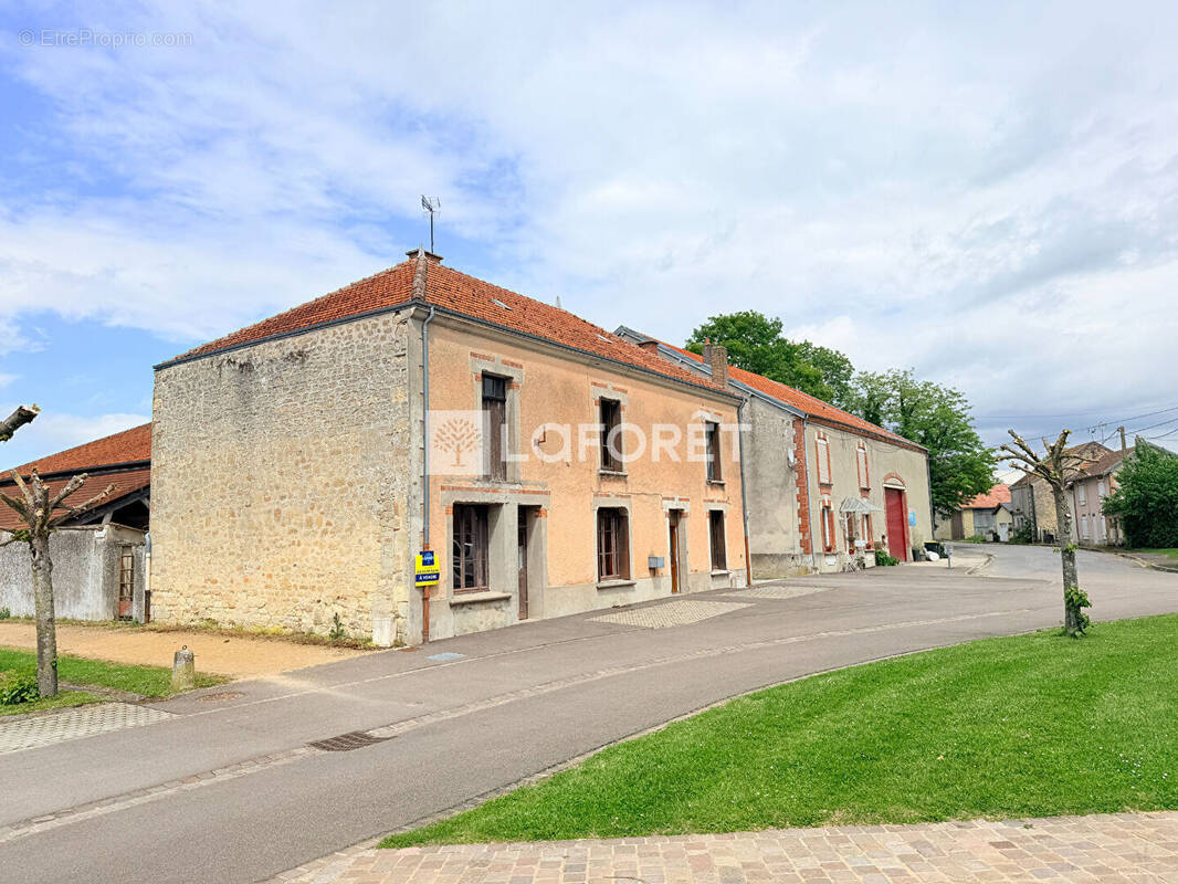Maison à VONCQ