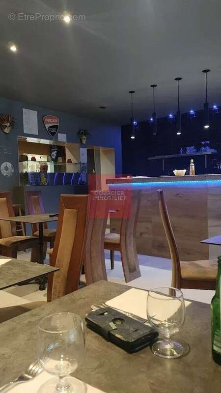 Commerce à MONTESSON