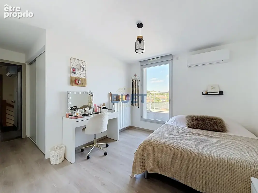 Maison 6 pièces   141 m2  Un bien contemporain aux prestations de qualité - photo 12