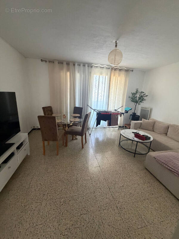 Appartement à MARSEILLE-15E