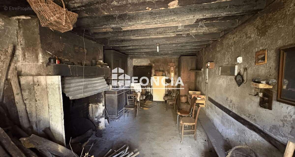 Maison à POCE-SUR-CISSE