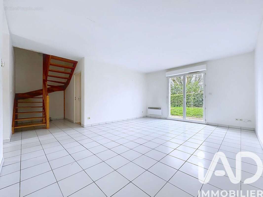 Photo 3 - Maison à TERRASSON-LAVILLEDIEU