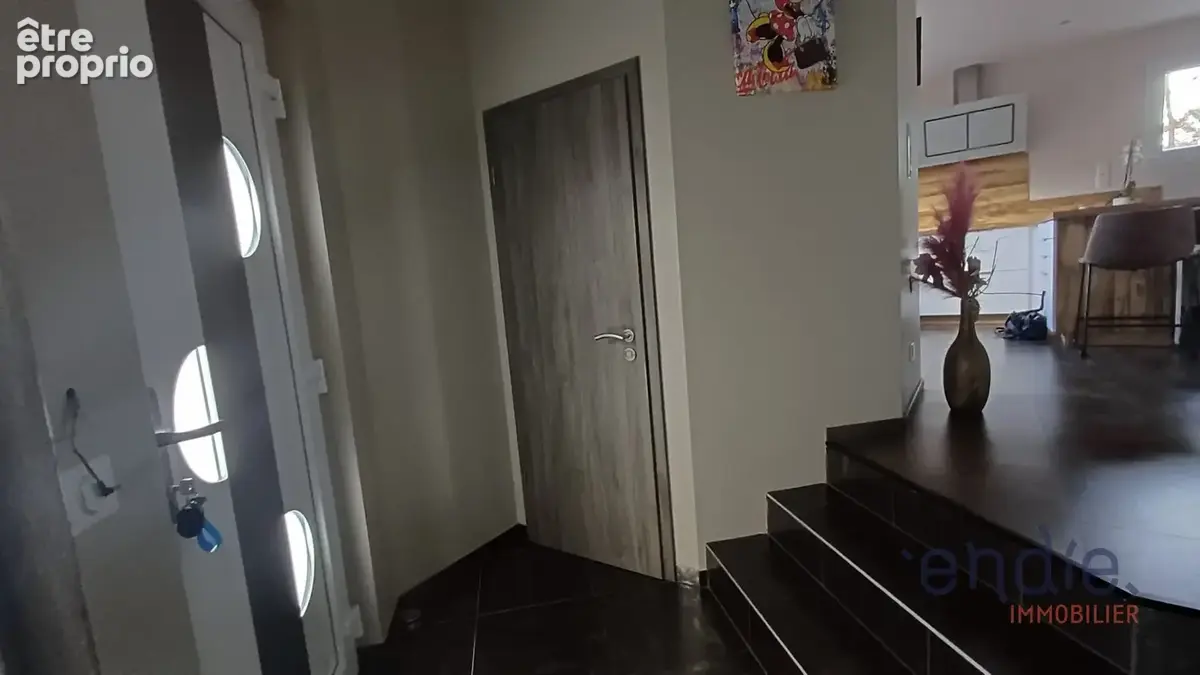 Wittelsheim  maison 160 m² en lisière de forêt  piscine, jacuzzi & 2 garages indépendants - photo 3